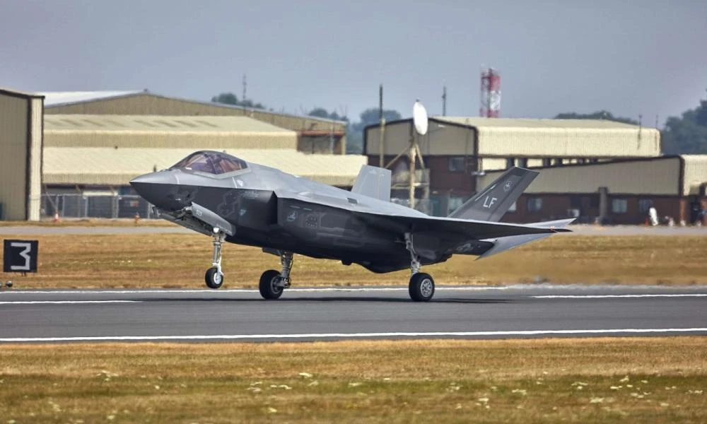 «Κλείδωσε» στο ΚΥΣΕΑ η προμήθεια των F-35 και των μη επανδρωμένων ελικοπτέρων S100